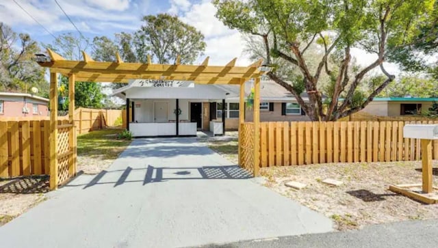 view of front of home