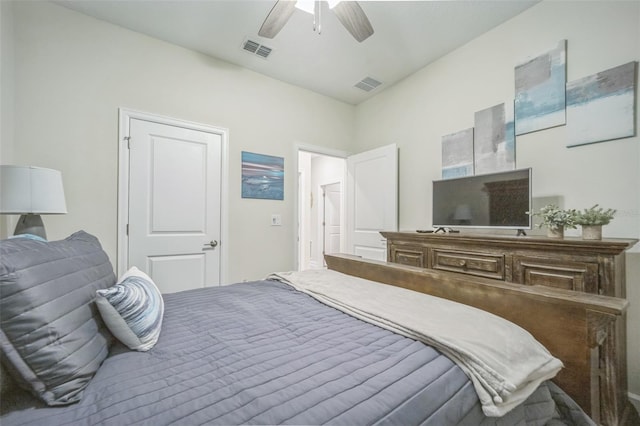 bedroom with ceiling fan