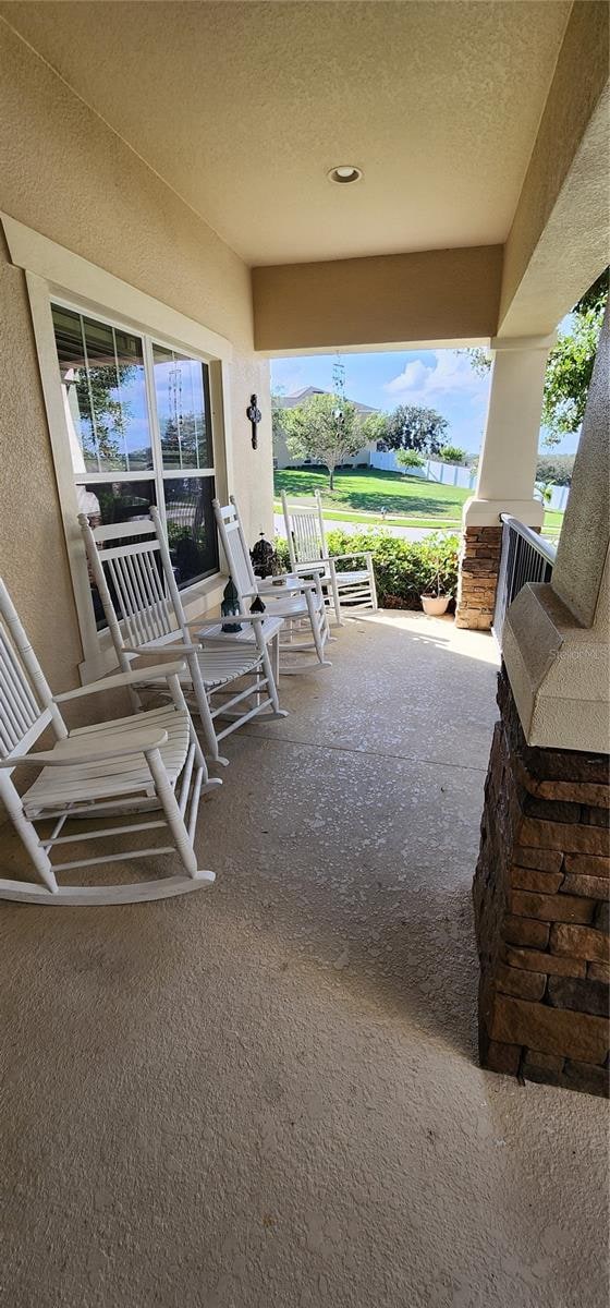 view of patio / terrace with covered porch