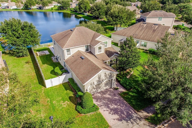 bird's eye view featuring a water view