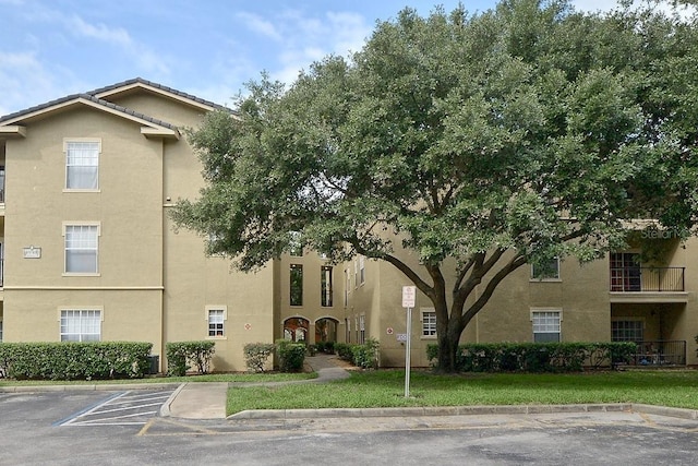 view of building exterior