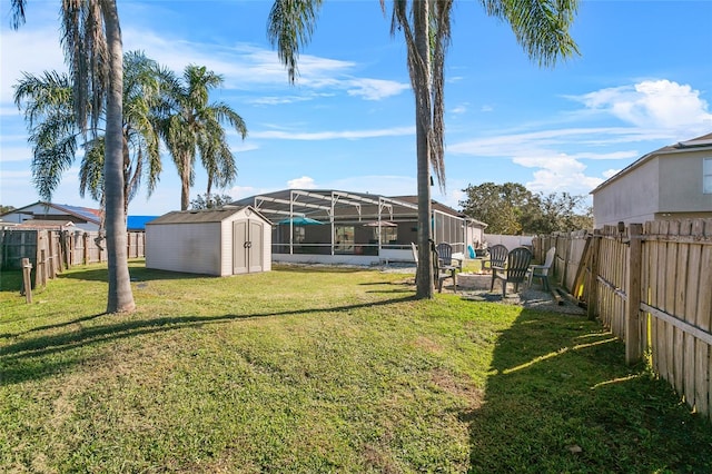 view of yard featuring a lanai