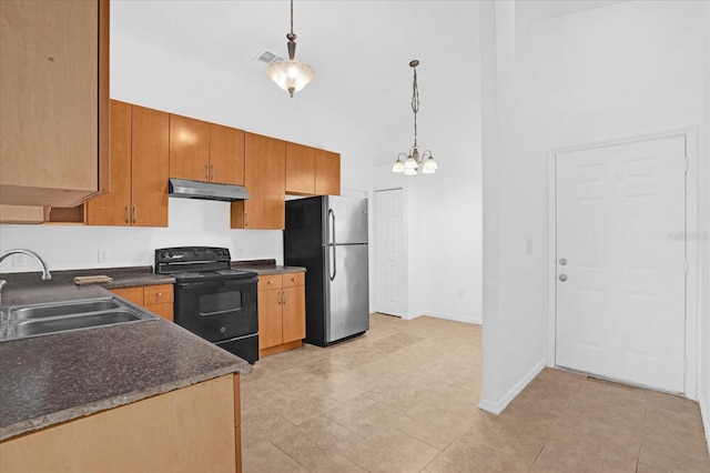 kitchen with pendant lighting, black electric range oven, sink, a notable chandelier, and stainless steel refrigerator