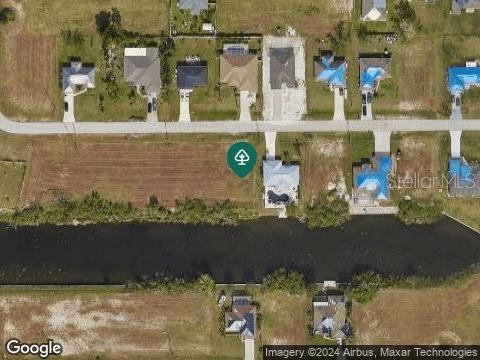 Listing photo 3 for 206 NE 20th St, Cape Coral FL 33909