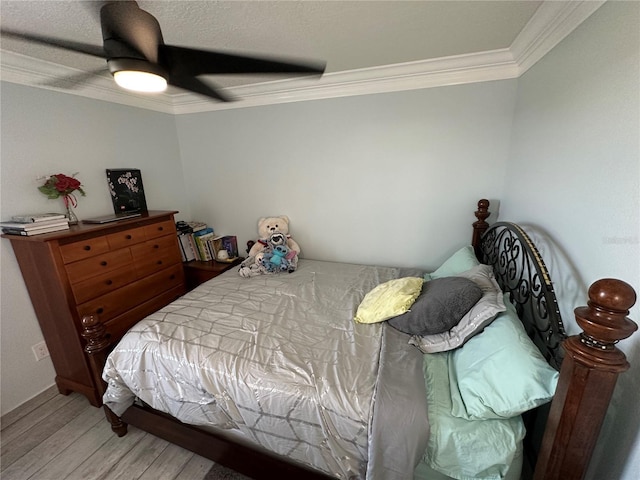 4803 Apple Blossom Ln Unit 4803, Saint Cloud, FL 34771 - bedroom with wood finished floors, crown molding, and ceiling fan
