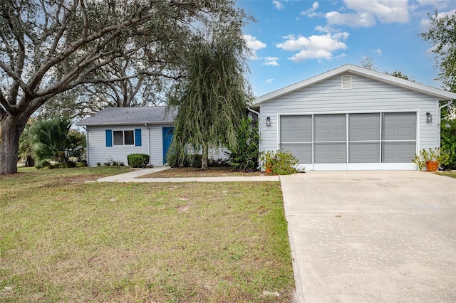 ranch-style home with a front lawn