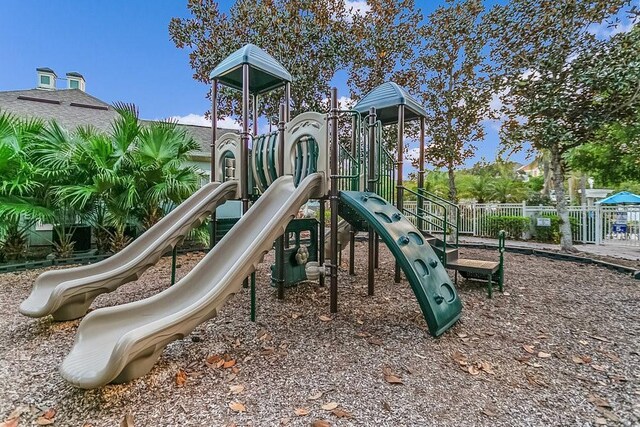 12843 Madison Pointe Cir Unit 107, Orlando, FL 32821 - view of community playground