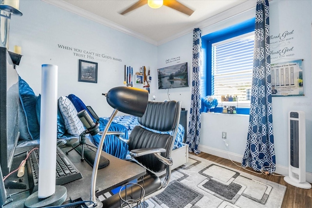 interior space with ceiling fan, wood-type flooring, and ornamental molding