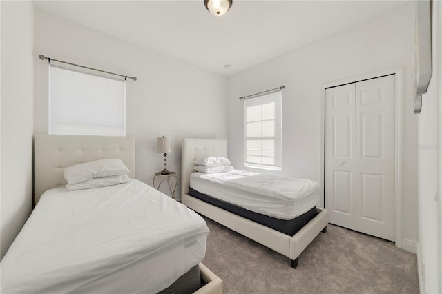 470 Lake Shore Pkwy, Davenport, FL 33896 - carpeted bedroom featuring a closet