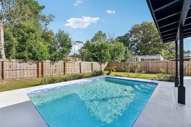 view of swimming pool featuring a patio