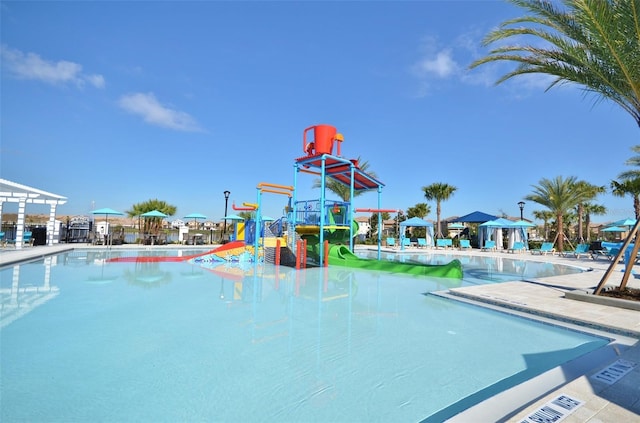 2468 Dubai St, Kissimmee, FL 34747 - community pool featuring a water play area and a gazebo