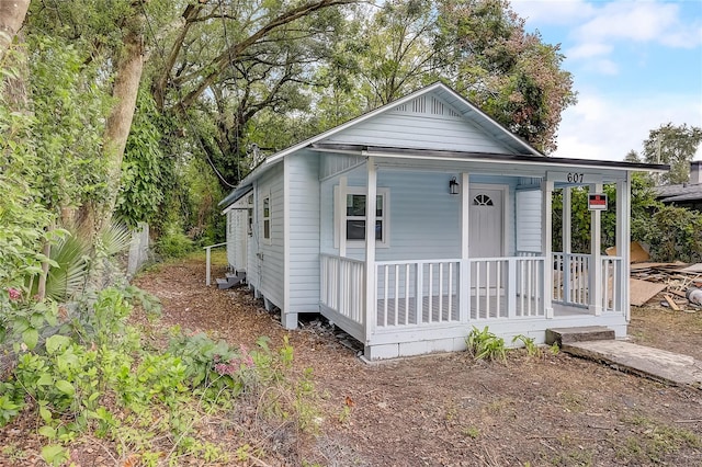 bungalow featuring covered porch