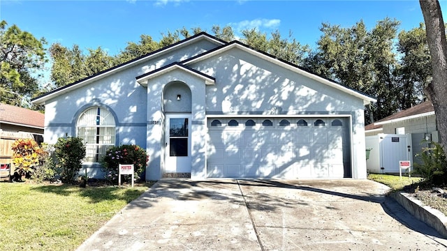 view of front of home with a front lawn