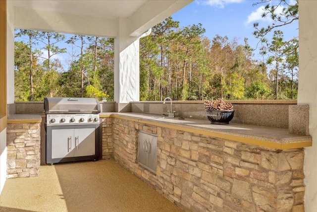 19206 Robertson St, Orlando, FL 32833 - view of patio with an outdoor kitchen