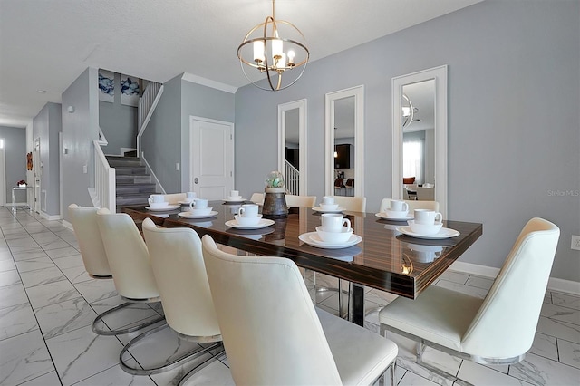 dining area with a notable chandelier