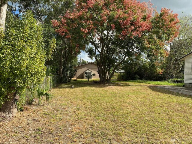 2069 Dixie Ave, Sanford, FL 32771