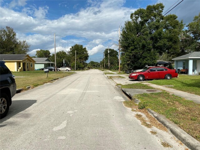 2069 Dixie Ave, Sanford, FL 32771