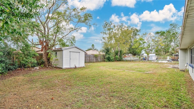 view of yard with a shed