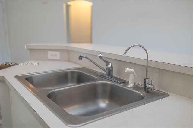 room details with sink