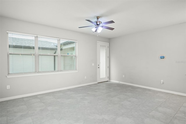 empty room with ceiling fan