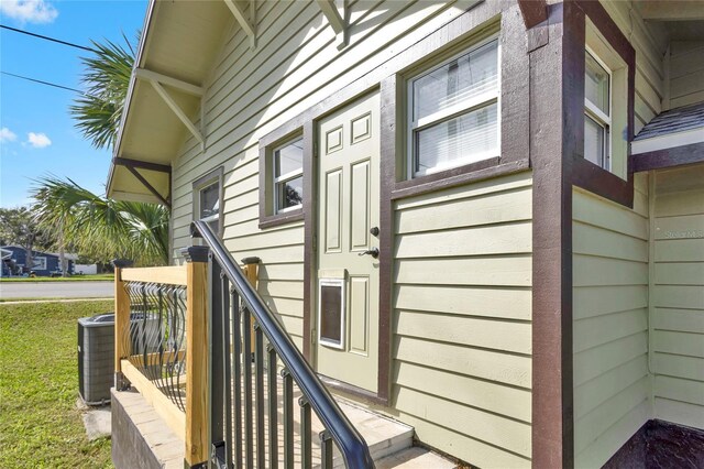 5305 S Ridgewood Ave, Port Orange, FL 32127 - view of side of property with central AC
