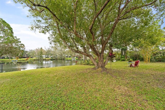 5016 Dorman Rd, Lakeland, FL 33813 - view of grassy yard featuring a water view