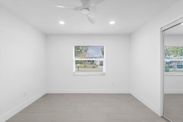 empty room with ceiling fan