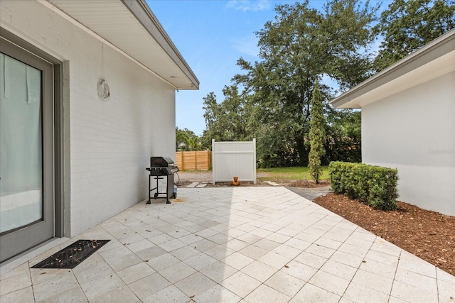 12550 Lakeshore Dr, Clermont, FL 34711 - view of patio / terrace with grilling area