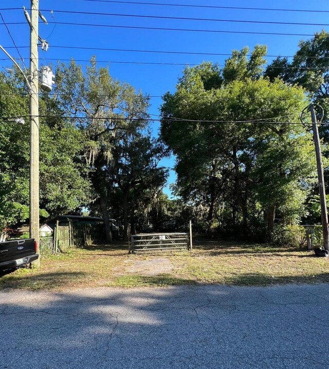 9404 Teak St, New Port Richey, FL 34654