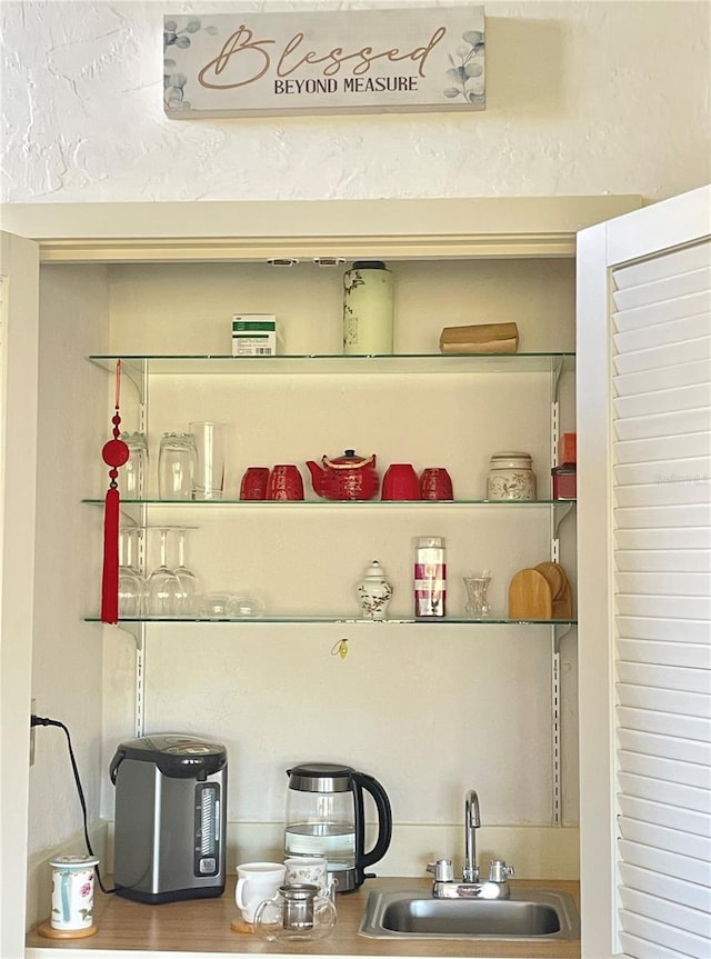 pantry with sink