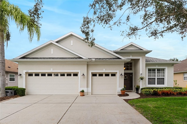 view of front facade featuring a garage