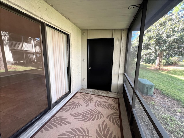 view of unfurnished sunroom