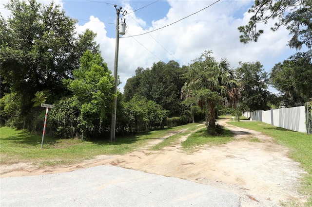 Listing photo 2 for Westbrock Rd, Astatula FL 34705