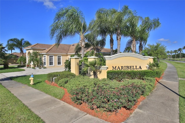 view of community / neighborhood sign