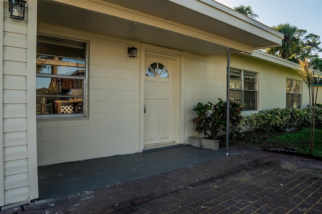 view of property entrance