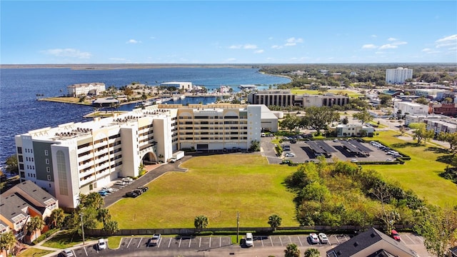 bird's eye view with a water view