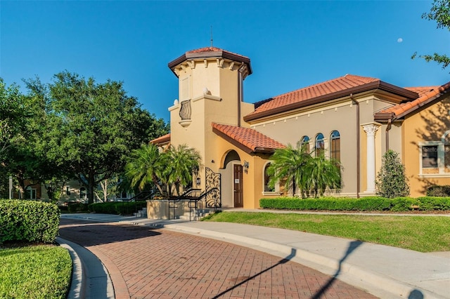 view of building exterior