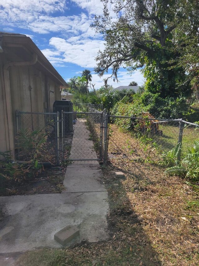 21300 Washburn Ave, Port Charlotte, FL 33952 - photo 36