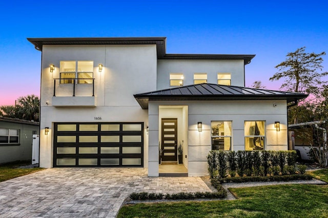 view of front of house with a garage