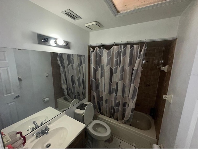 full bath featuring visible vents, shower / tub combo with curtain, vanity, toilet, and tile patterned floors