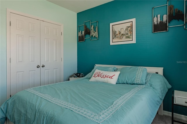 bedroom featuring a closet