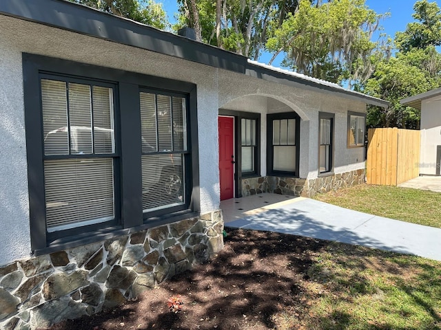 view of property entrance