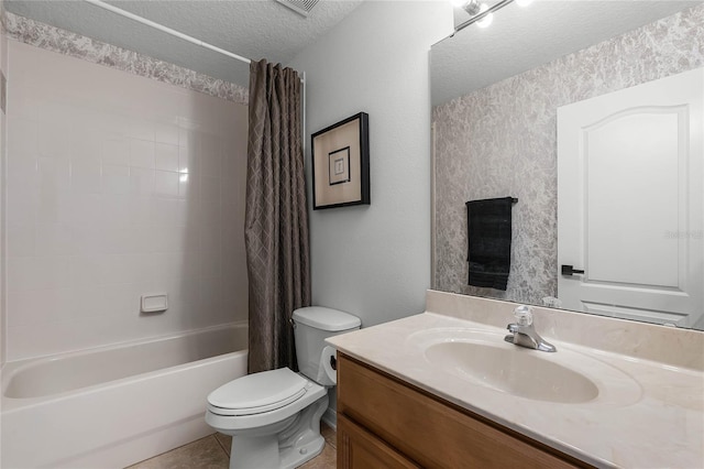 full bathroom featuring a textured ceiling, shower / bathtub combination with curtain, tile patterned flooring, toilet, and vanity