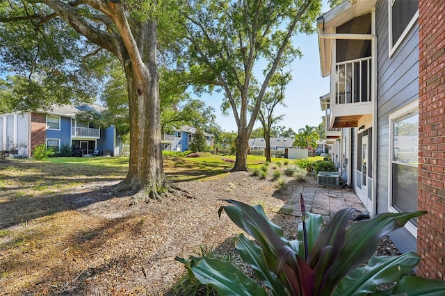 5417 Lake Margaret Dr Unit G, Orlando, FL 32812 - view of yard featuring a residential view