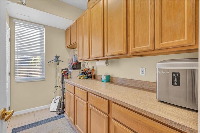 kitchen featuring light tile patterned floors