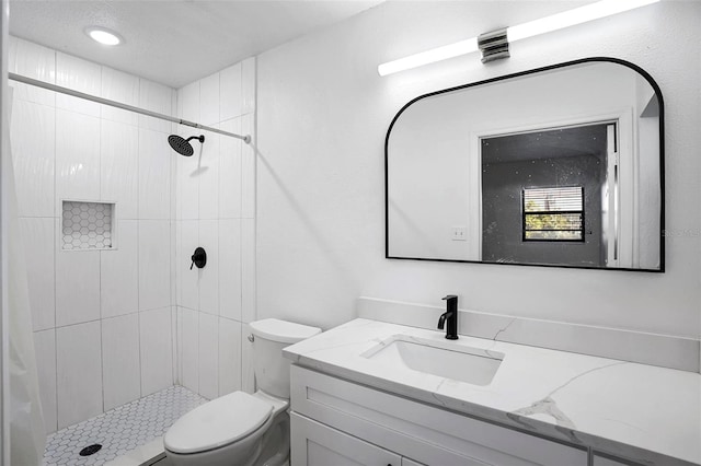 1621 Puritan, Winter Park, FL 32792 - full bath with vanity, tiled shower, and toilet