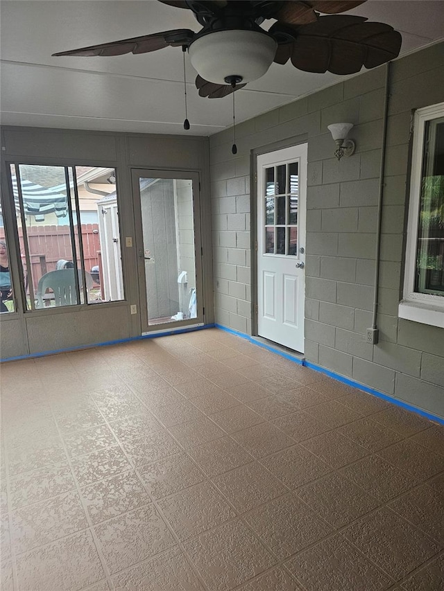 empty room featuring ceiling fan