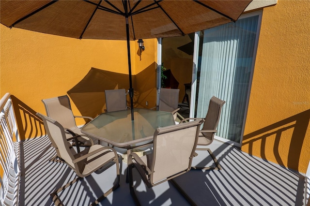 7500 Toscana Blvd Unit 341, Orlando, FL 32819 - view of patio with outdoor dining space