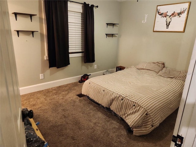 bedroom with carpet flooring