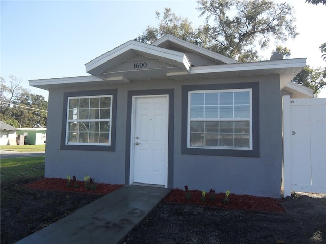 view of front of property